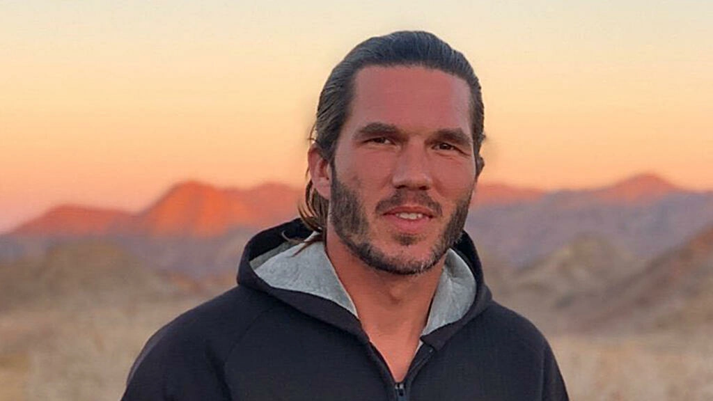 گەشتیارە جیهان گەڕە فەڕەنسەوییە دەست بەسەرکراوەکەی بەندیخانەیەکی ئێران دەستی بە مانگرتن کرد