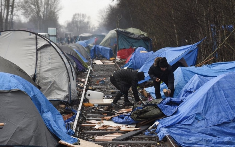 لە کەمپێکی فەرەنسا شەڕ لە نێوان کۆچبەرە کورد و سودانییەکان ڕوویدا