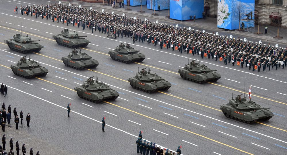 ٥  باشترین چەکی ڕووسیا کە لە نەمایشی سەربازی دا نیشان درا