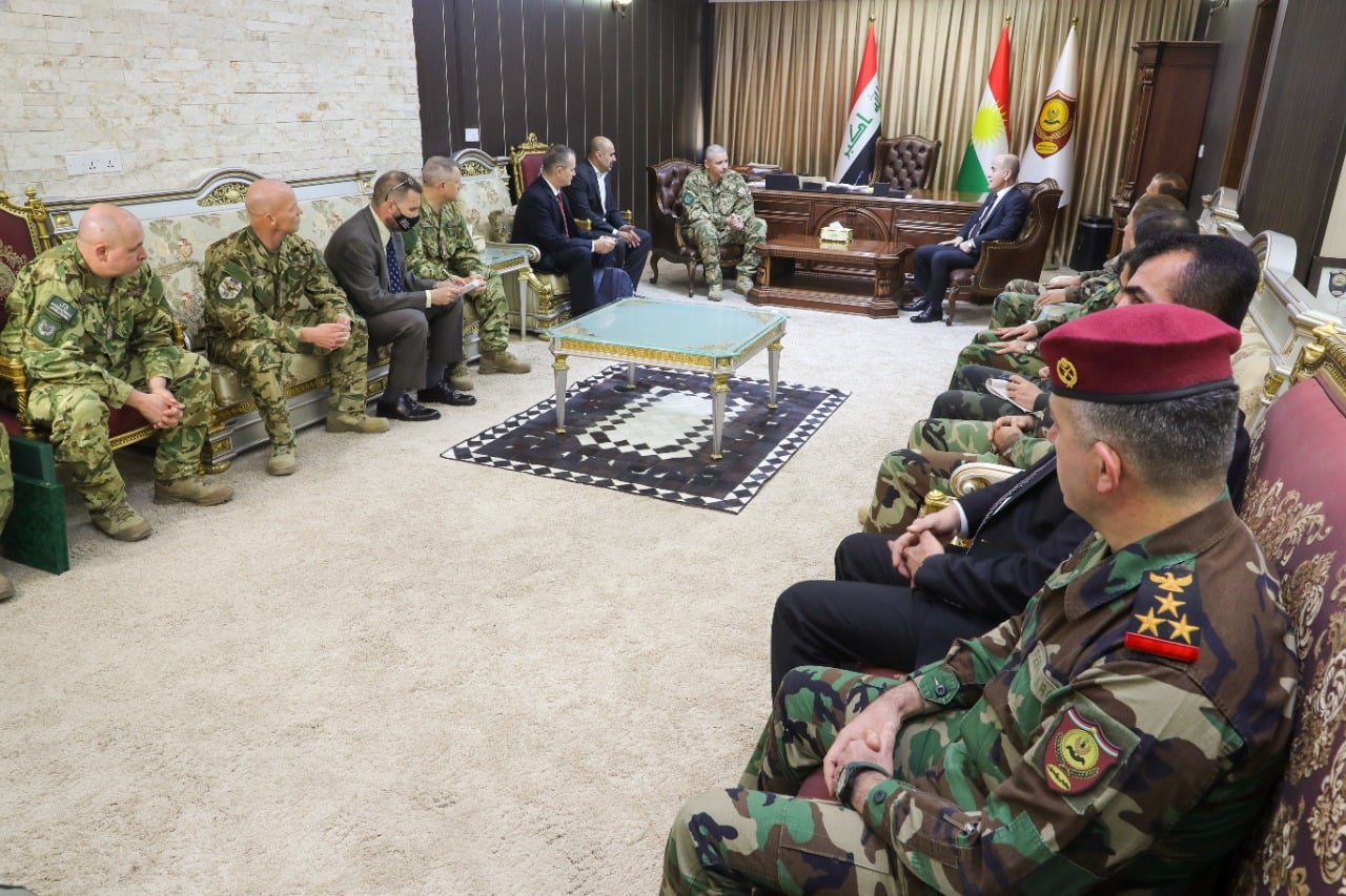 وه‌زیری پێشمه‌رگه‌ی حكوومه‌تی هه‌رێمی كوردستان له‌گه‌ڵ شاندێكی باڵای هه‌نگاریا كۆبوه‌وه‌