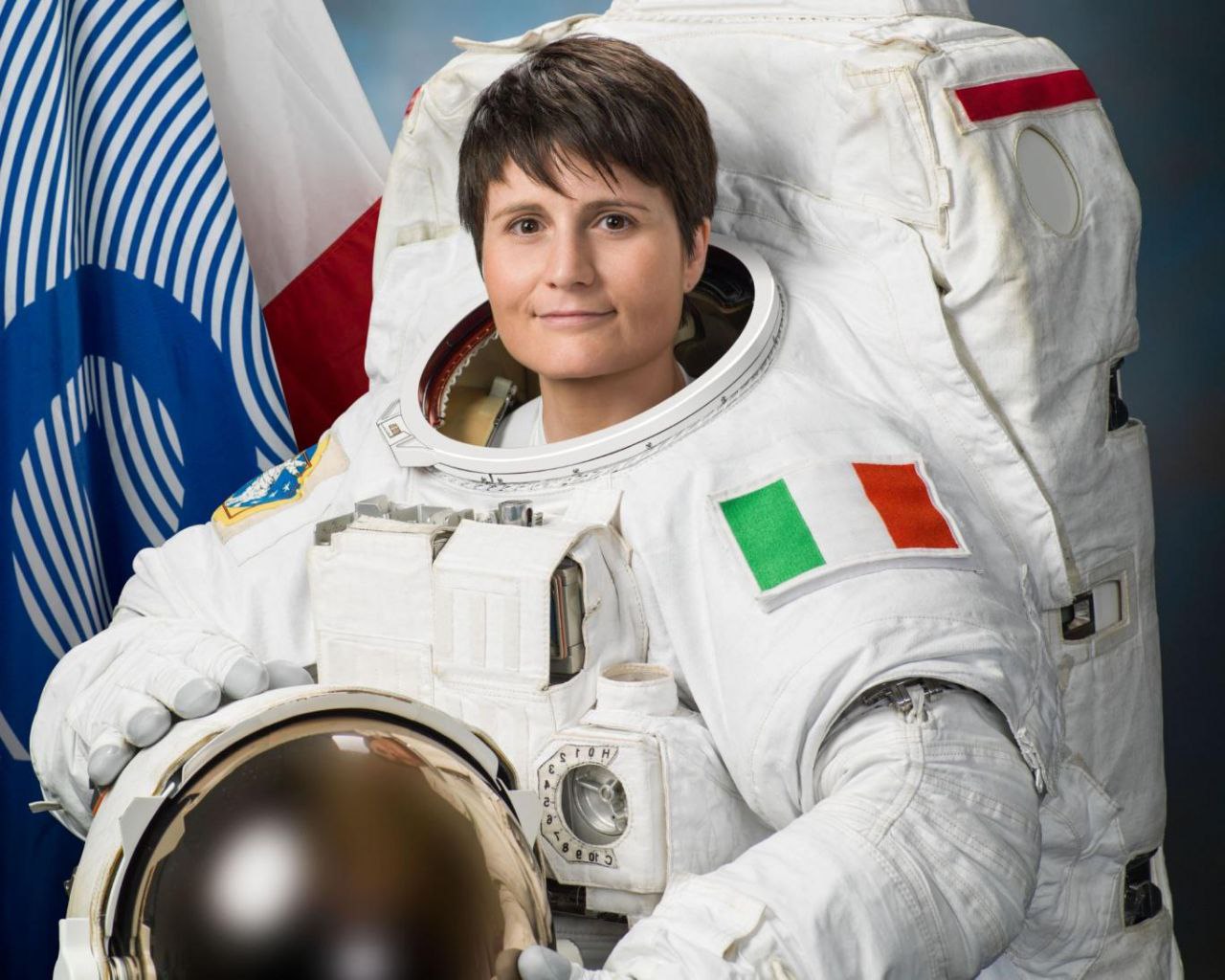 یەکەمین ژنی بۆشایی گەری ئیتاڵیایی گەڕایەوە زەوین