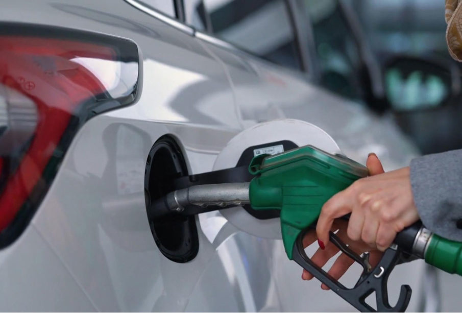 خوەزیری سامانە سروشتییەکان لەبارەی نرخی بەنزینەوە روونکردنەوە دەدات