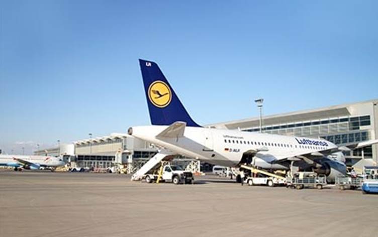 بە پێی ڕاگەیندراویک سەرجەم فڕۆکەخانەکان دادەخرێن