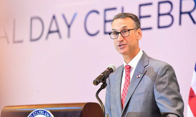 باڵیۆزی ئەمریکا لە بەحرەین : داهاتووی ڕێکەوتنی ئەتۆمی جێگای پێش بینی کردن نییە