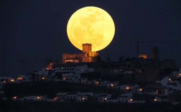 ئەمڕۆ دیاردەیەکی گەردوونی روودەدات