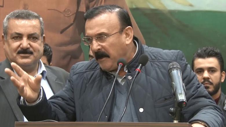 بەپەلە ... مەحموود سەنگاوی لە سەر بەرهەم ساڵح شەڕ دەکات و ناهێڵێ کەس هێرشی بکاتە سەر