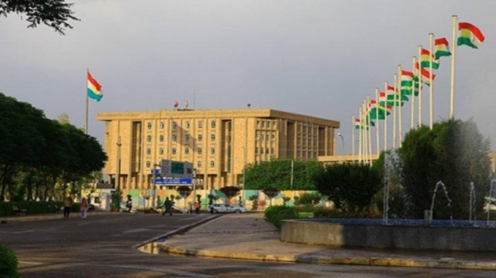 شاندێکی پەرلەمانی کوردستان سەردانی مەخموور دەکات