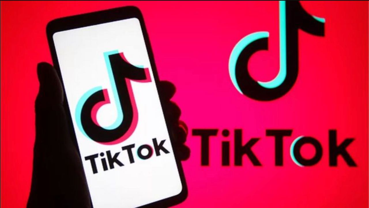 دوو سیناتۆری ئه‌مەریكا پێشنیازە‌یاسایه‌ك بۆ بلۆككردنی تیكتۆك پێشكه‌ش ده‌كه‌ن