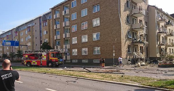 بەپەلە  ...   تەقینەوەیەکی بەهێز سوید ی هەژاند و زیاتر لە ٢٥ کەس بریندار بوون