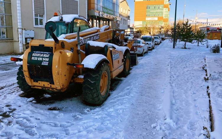 بەفر ڕێگای دەیان گوندی لە باکووری کوردستان داخستووە