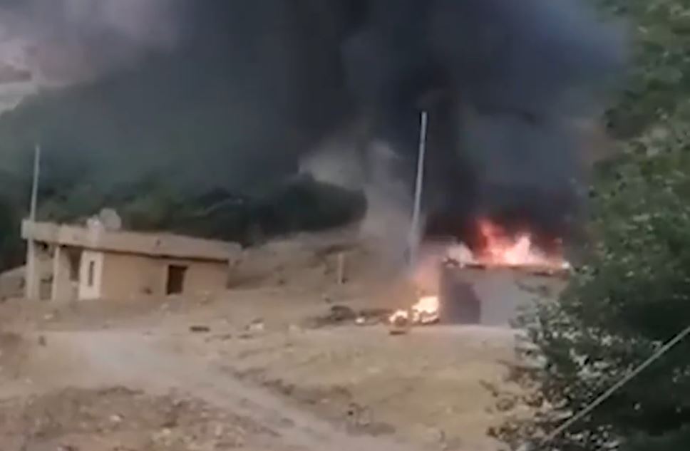 فڕۆکەکانی تورکیا گوندێکی شارباژێریان بوردمان کرد