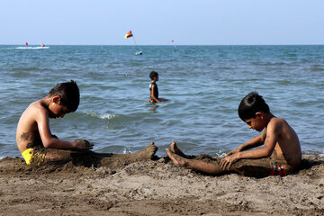 ئاستی ئاوی دەریای خەزەر " کاسپییەن " بە شێوەیەکی مەترسیدار کەم دەبێتەوە