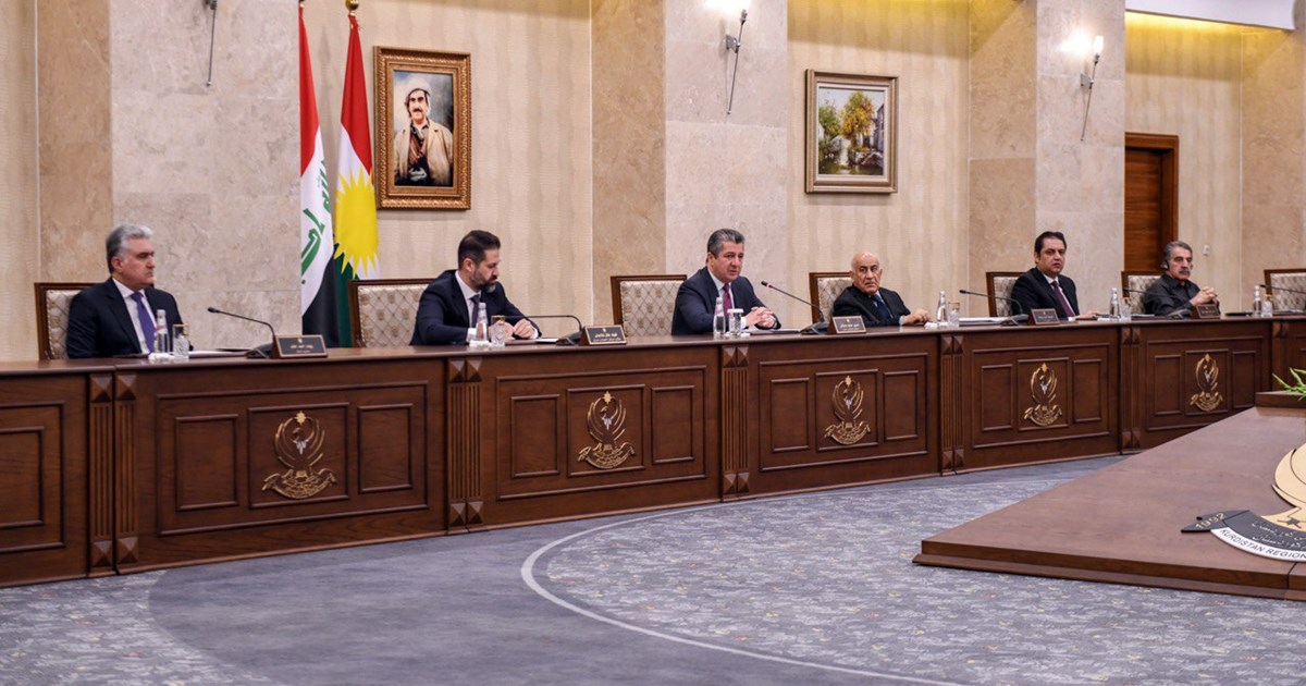 سەرۆکوەزیران ، وەزارەتی دارایی ڕاسپارد لەگەڵ گەیشتنی پارە ، بێ دواکەوتن مووچەی مانگی 7 دابەش بکرێت