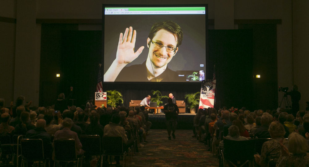 ئێدوارد سنۆدن فەرمانبەری پێشووی دەزگای هەواڵگری ئەمریکا جارێکی دیکە پەیامێکی سەیرو سەمەرەی تویتەری دەربارەی پەیوەندی ئێران و ووڵاتەکەیەوە بڵاو دەکاتەوە