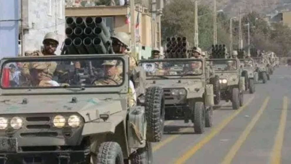 بەپەلە ... سوپای پاسداران لە ڕێگای باشماخەوە چەک و کەل و پەلێکی سەربازی زۆری ڕەوانەی هەرێمی کوردستان کردووە