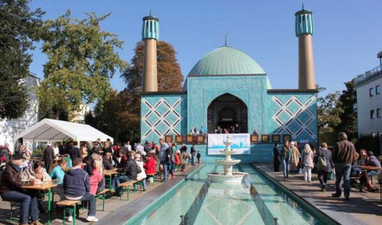 دەوڵەتی ئاڵمانیا گرینگترین ناوەندی ئیسلامی ئەورووپا و ئاڵمانیای بە هۆی بەڕێوەبردنی مەراسیمی قاسم سلێمانی داخست