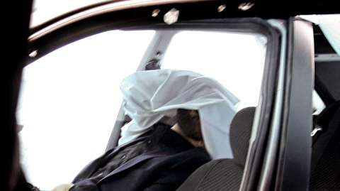 تاران/ ئەندامێکی حیزبوڵڵا و کچەکەی تیرۆر کران