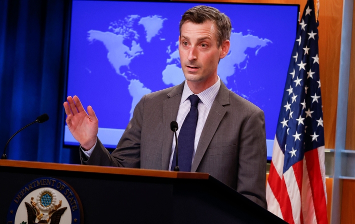 وەزارەتی دەرەوەی ئەمریكا: بەشێك لەسامانی ئێران لەبانكەكانی عێراق بۆ وڵاتی عومان دەگوازرێتەوە