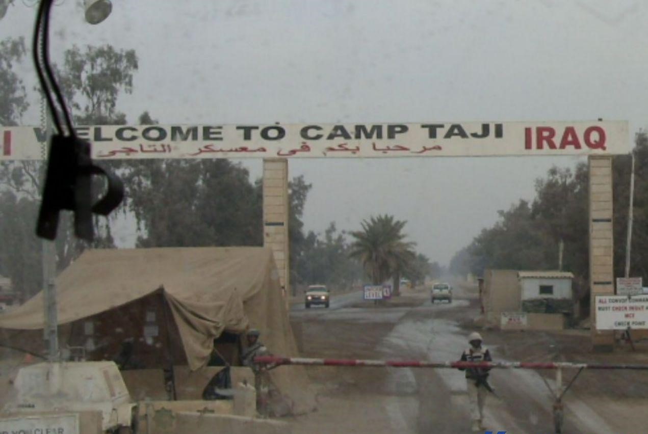 بەپەلە   ...   کاورانێکی سەربازی ئەمریکی گەیشتە کەمپی تاجی و هاوکات هەلیکۆپتەری ئاپاچی بە سەر ئەو کەمپەدا دەسووڕێتەوە