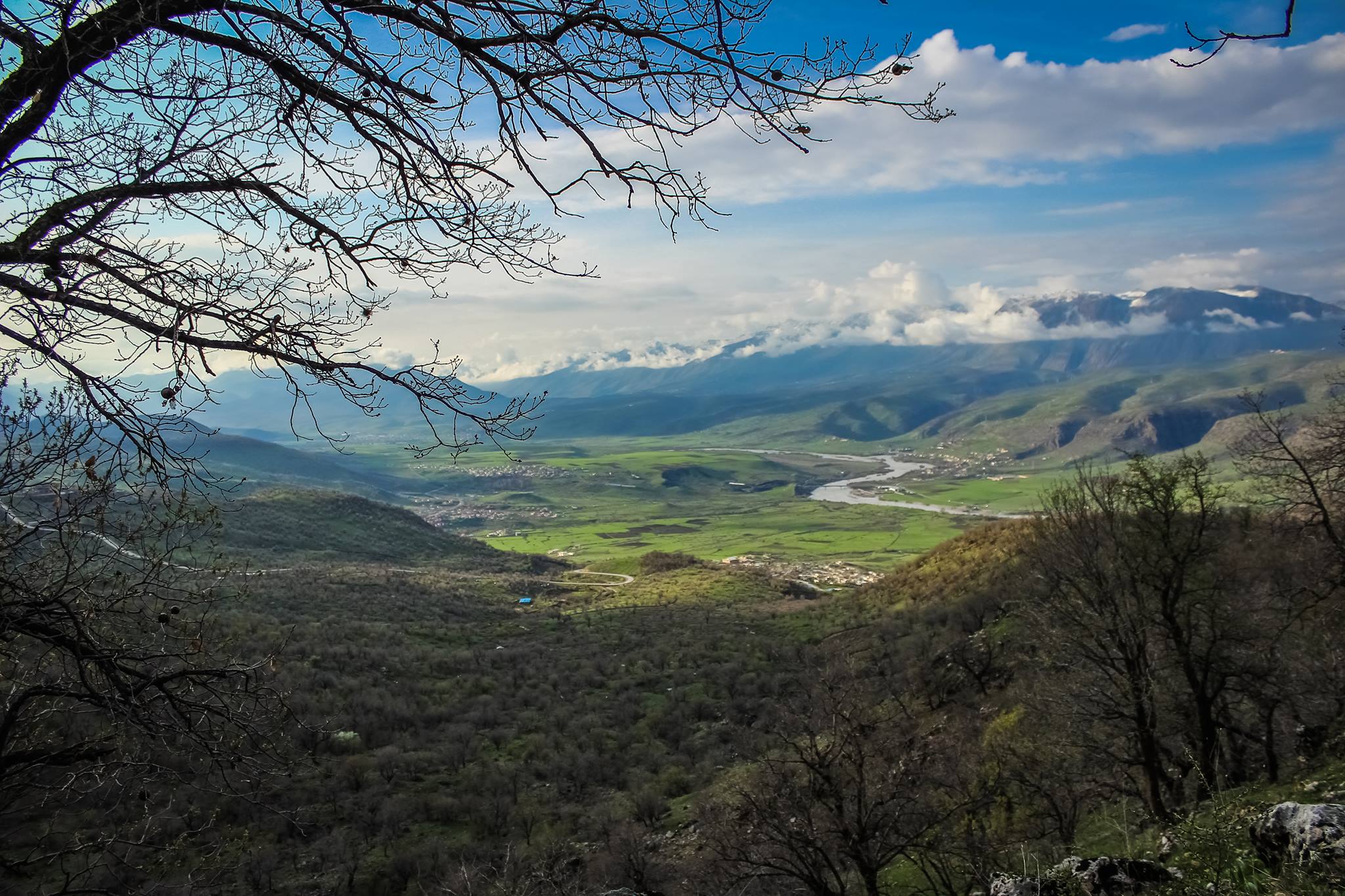کەش و هەوای ئەمرۆ، ئەگەری بارینی نمە باران ھەیە