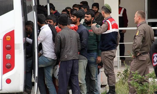 دەستبەسەر کرانی ٧٢ کۆچبەر لە شاری وانی باکووری کوردستان