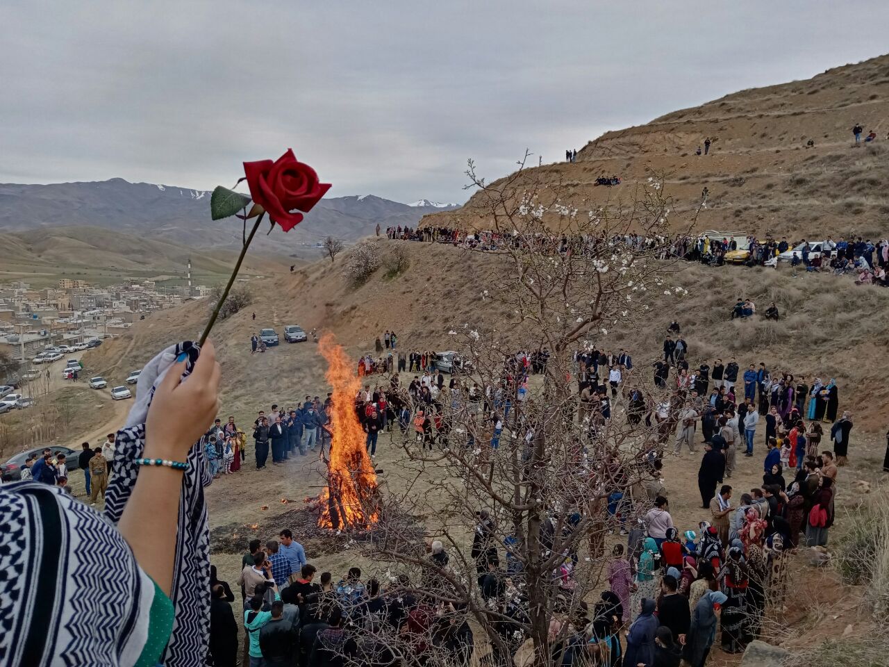 ڕۆژهەڵات/ بە هۆی بەشداری لە ڕێوڕەسمەکانی نەورۆز زیاتر لە ١٠ کەس دەستبەسەر کراون