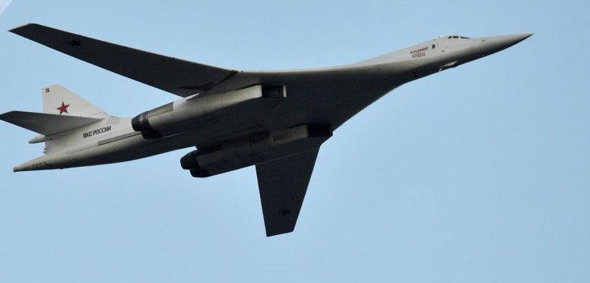 فڕینی درێژخایەنی بۆمبهاوێژگەلی ستراتیژیکی ڕووسیا لە سەر بەرزاییەکانی دەریای بارێنتز و دەریای سپی