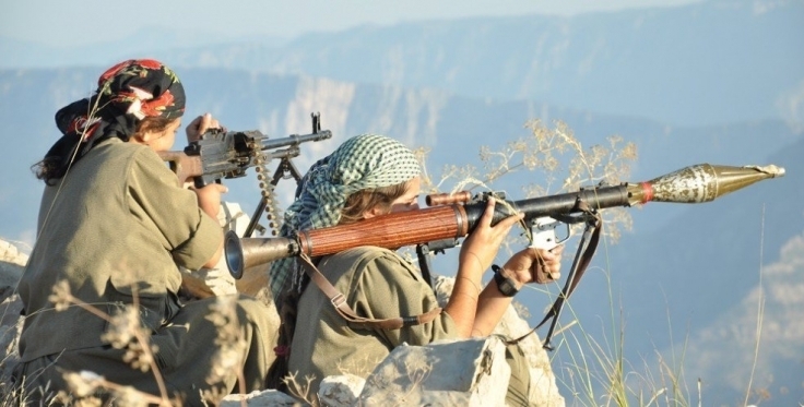 بەپەلە    ...  شەڕێکی گران لە خواکوڕک لە نێوان گەریلاکانی هەپەگە و سوپای تورک لە ئارادایە و ٢٣ سەربازی تورک کوژراون