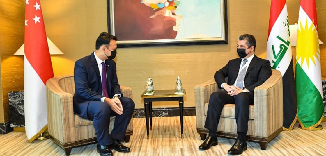 مه‌سروور بارزانی سه‌رۆكی حكوومه‌تی هه‌رێم له‌گه‌ڵ وه‌زیری ده‌وڵه‌تی سەنگاپوور بۆ كاروباری به‌رگری كۆبوه‌وه‌