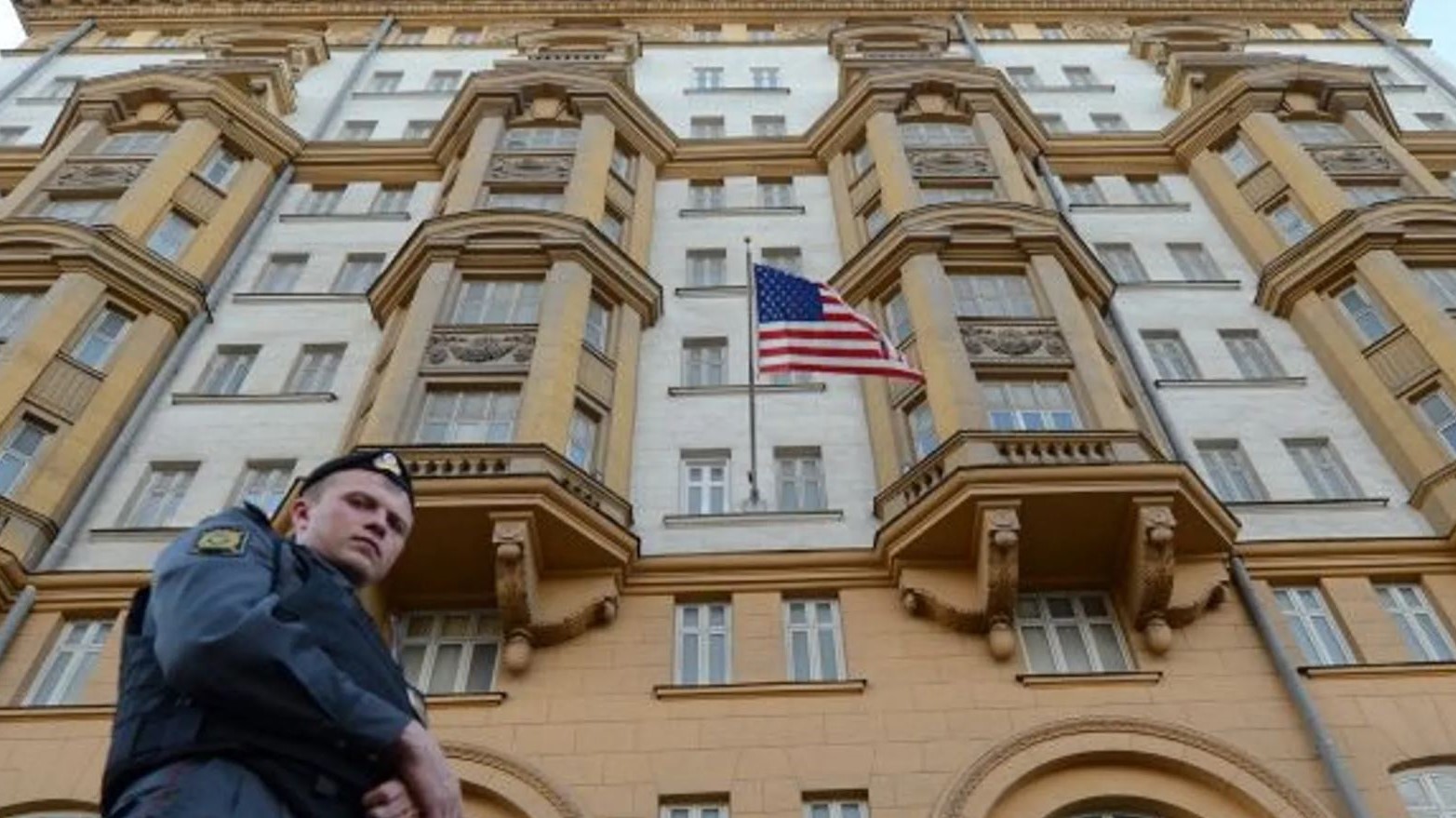 واشنتۆن داوا لە هاوڵاتییەکانی دەکات زۆر بەپەلە ڕووسیا بەجێبهێڵن