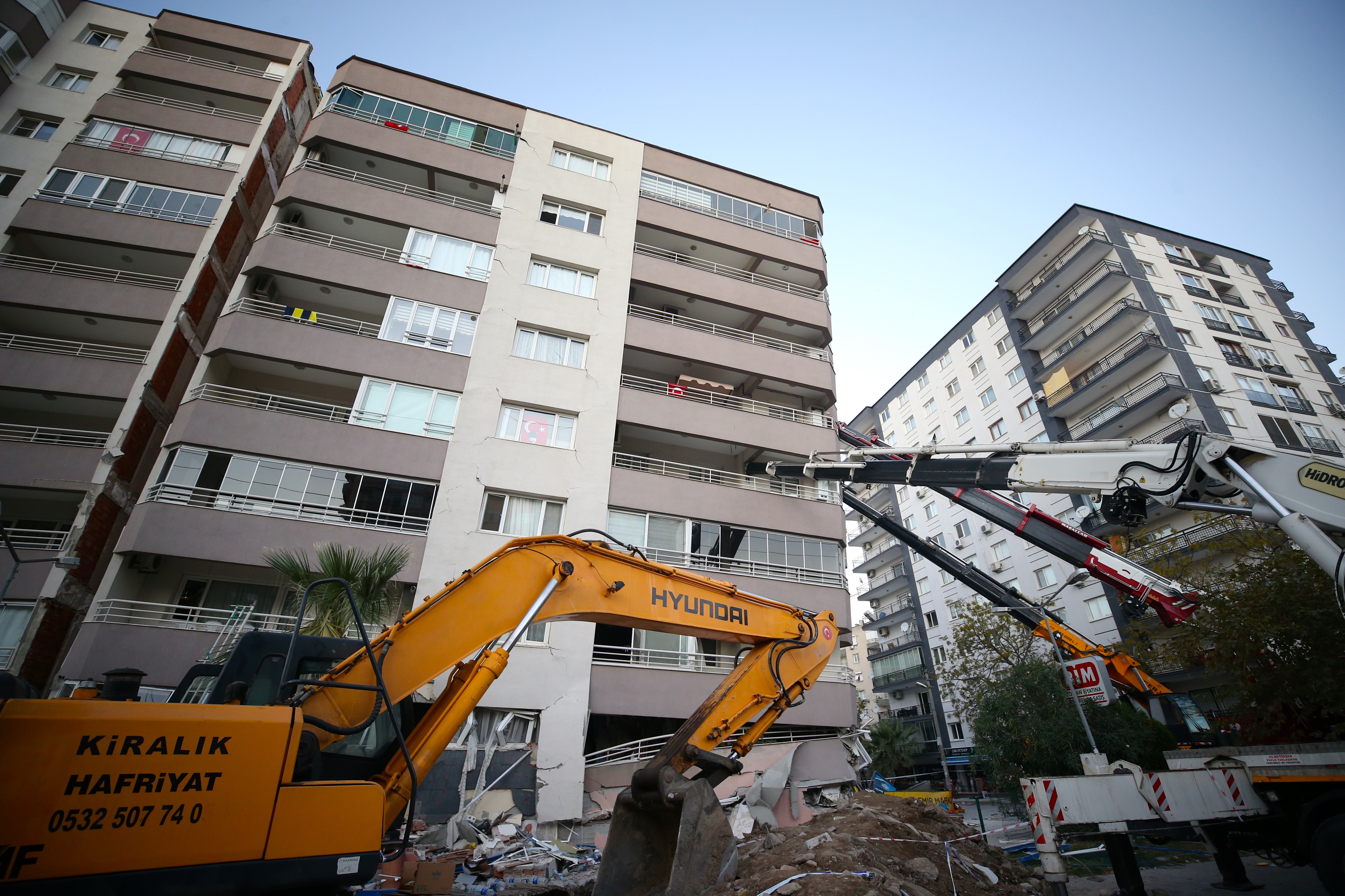 ژمارەی گیان لە دەست داوانی بوومەلەرزەکەی تورکیا گەیشتە ٦٩ کەس