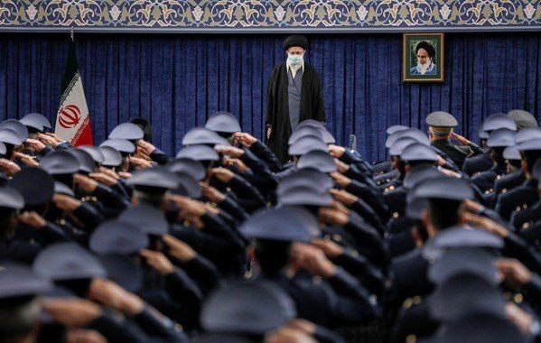 ڕێبەری باڵای ئێران ڕەزامەندی لەسەر بەخشینی بەرفراوانی بەندکراوان و مەحکووم گەلی ئەو ووڵاتە ڕاگەیاند