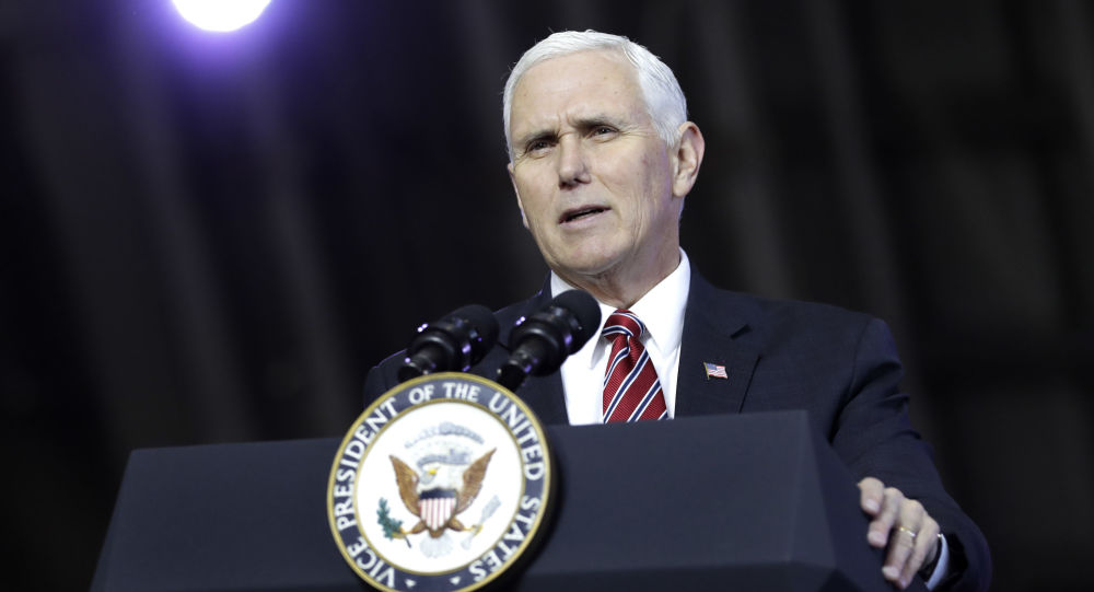 ڕاگەیاندنی مایک پەنس  : ئۆباما بە پاکێت پارەی نەختی بۆ ئێران دەهەنارد