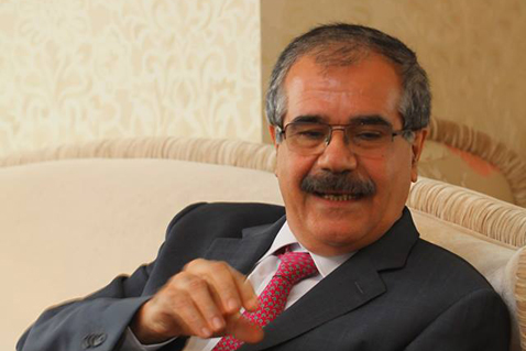 کوردێکی یەکێک لە پارچەکانی کوردستان پۆستێکی باڵای نێودەوڵەتی پێدەدرێت