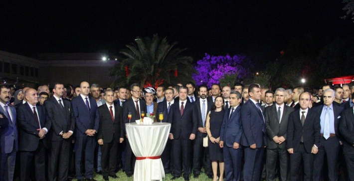 بەپەلە   ...   دوای ڕسواییەکەی پاڤێڵ لە ئاهەنگی چین ، قوباد تاڵەبانی  دەستی کردووە بە گلەیی کردن لە ناو پارتەکەی خۆیدا