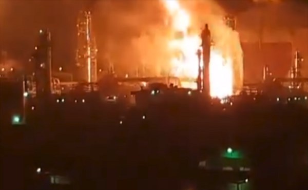 بەپەلە    ...  خەتی بۆڕی گەیاندنی گازی " بتیوە " لە باشووری " جەزایر " تەقیەوە + ڤیدیۆ