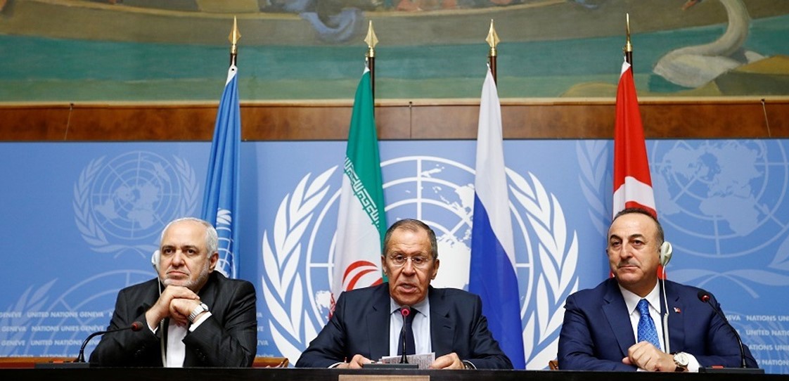 بەپەلە   ...   لە کۆبوونەوەکەی ئێران ڕووسیا و تورکیا چاووش ئۆغلۆ ڕایگەیاند : هەر چەکدارێکی کورد لە ناوچەی ئارام ببینین دەیکەینە ئامانج و دەیکوژین