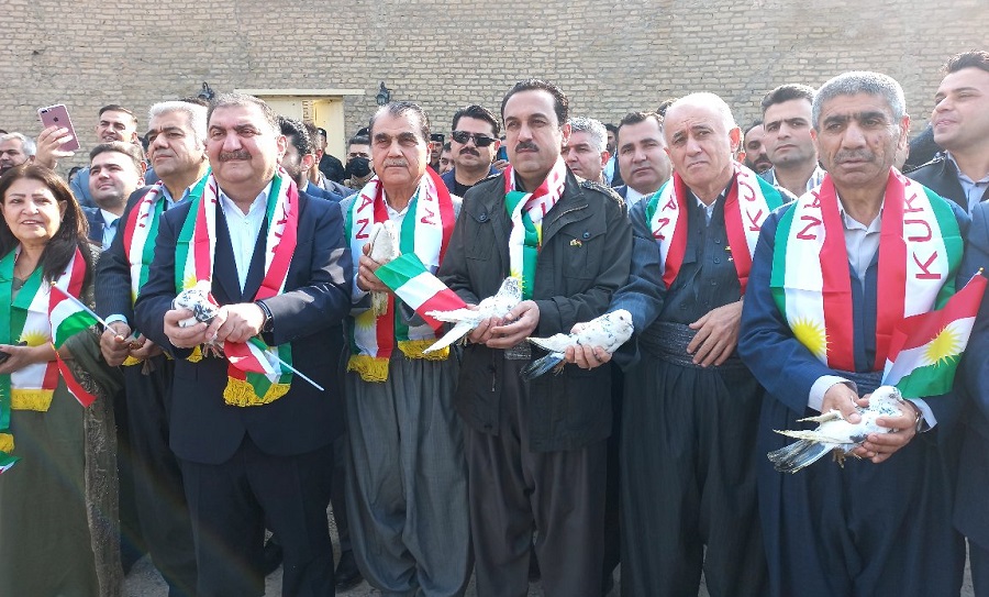 پارێزگاری هەولێر: با ڕۆژی ئاڵا بكەینە رۆژی پێكەوە كاركردنی لایەنە سیاسیەكان