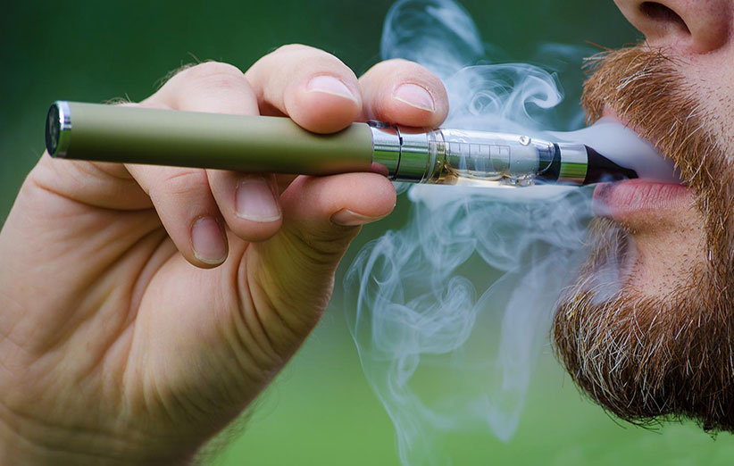 جگەرەی ئەلیکترۆنی مەکێشە / ئۆسترالیا بە سنووردارکردنی تووندی زانی بۆ مامەڵەکردن لەگەڵ بەکارهێنانی جگەرەی ئەلیکترۆنی