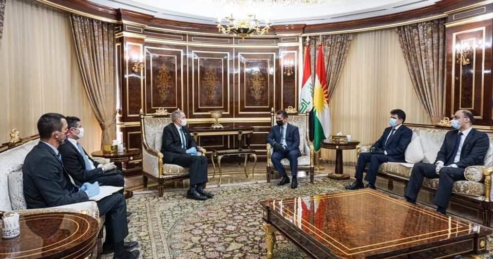 مەسروور بارزانی سەرۆکی حکومەتی هەرێمی کوردستان پێشوازی لە باڵیۆزی ئەمریکا لە عێراق دەکات