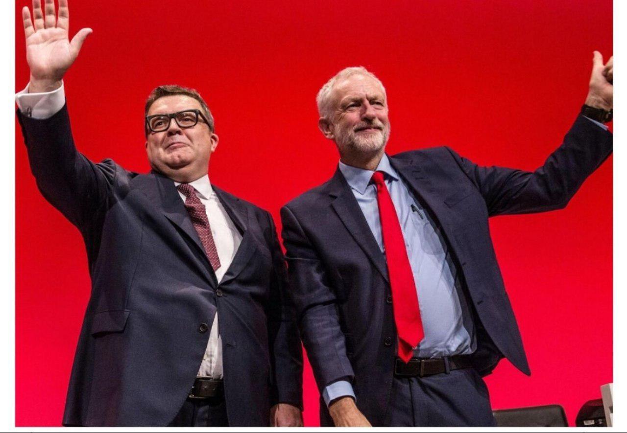 جێگری ڕابەری حزبی کرێکارانی بەریتانیا دەستی لە کار کشاندەوە