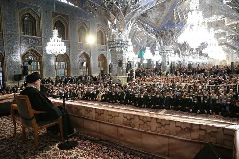 ڕابەری باڵای ئێران : با کار بۆ گۆڕانکاری بکەین/ پرسە بنچینەیی یەکان پێویستە لەگەڵ ڕای گشتی تاوتوێ بکرێن