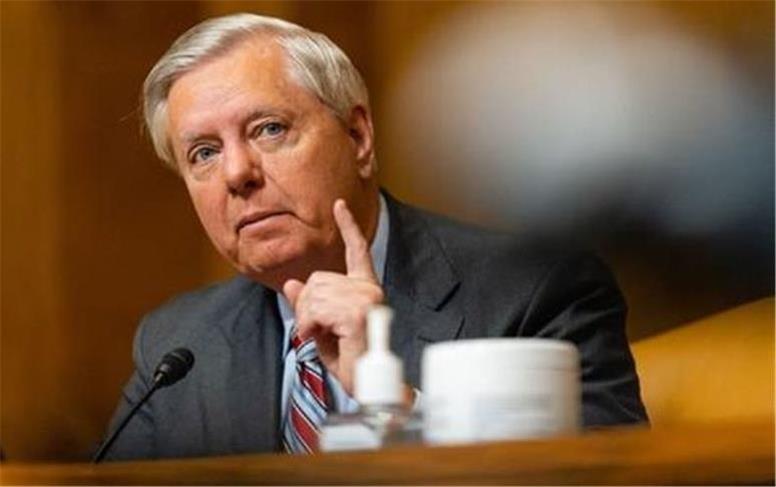 سێناتۆری ئەمریکی : دەست بەسەرکردنی دۆناڵد ترامپ وولاتەکە دەتەقێنێتەوە