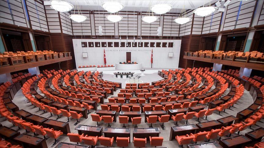 تورکیا پارێزبەندی لەسەر دەیان پەرلەمانتاری کورد هەڵدەگرێت