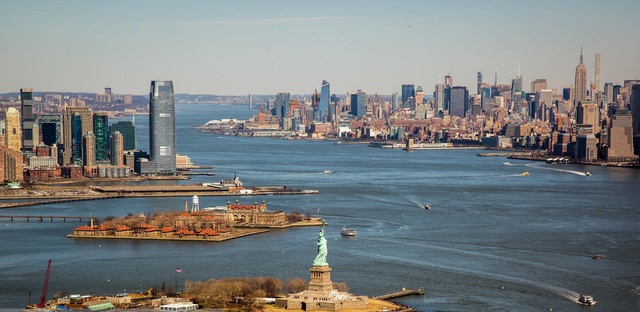 +  ڤیدیۆ   ...   دەوڵەمەندترین خەڵکانی جیهان لە کام ووڵاتان دەژین؟