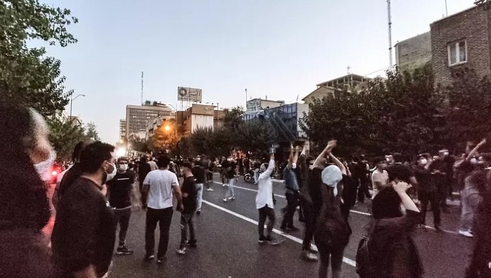 خۆپیشاندان لە شارەکانی ڕۆژهەڵات بەردەوامە