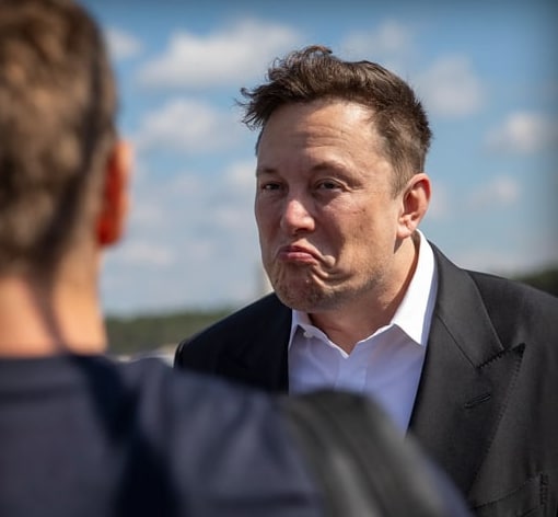 ئیلۆن ماسک : نیشانی شین تا چەند ڕۆژی دیکە دەگەڕێتەوە تویتەر