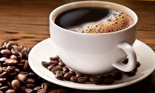 خواردنەوەی ٣ کووپ قاوە دەتوانێ تەمەنی مرۆڤ درێژتر بکات