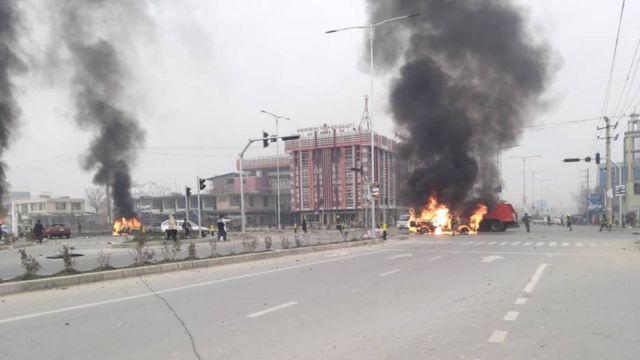 سێ تەقینەوە پایتەختی ئەفغانستانی هەژاند