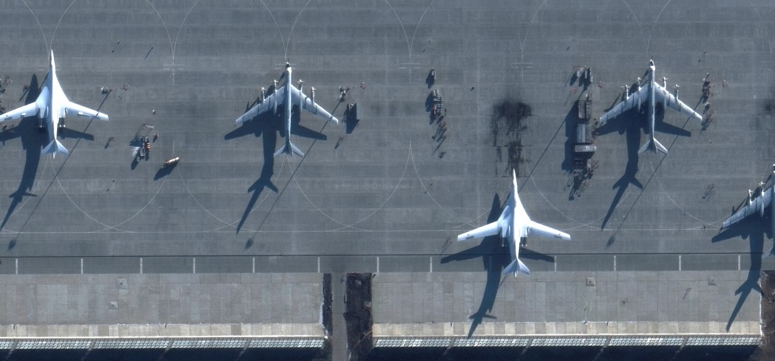 بنکەیەکی ئاسمانی ڕووسیا لە رێگەی فڕۆکەی بێفڕۆکەوانەوە کرایە ئامج